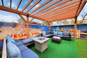 Vibrant Vegas Vibes - Hot Tub & Games - Perfect 4 Family & Groups
